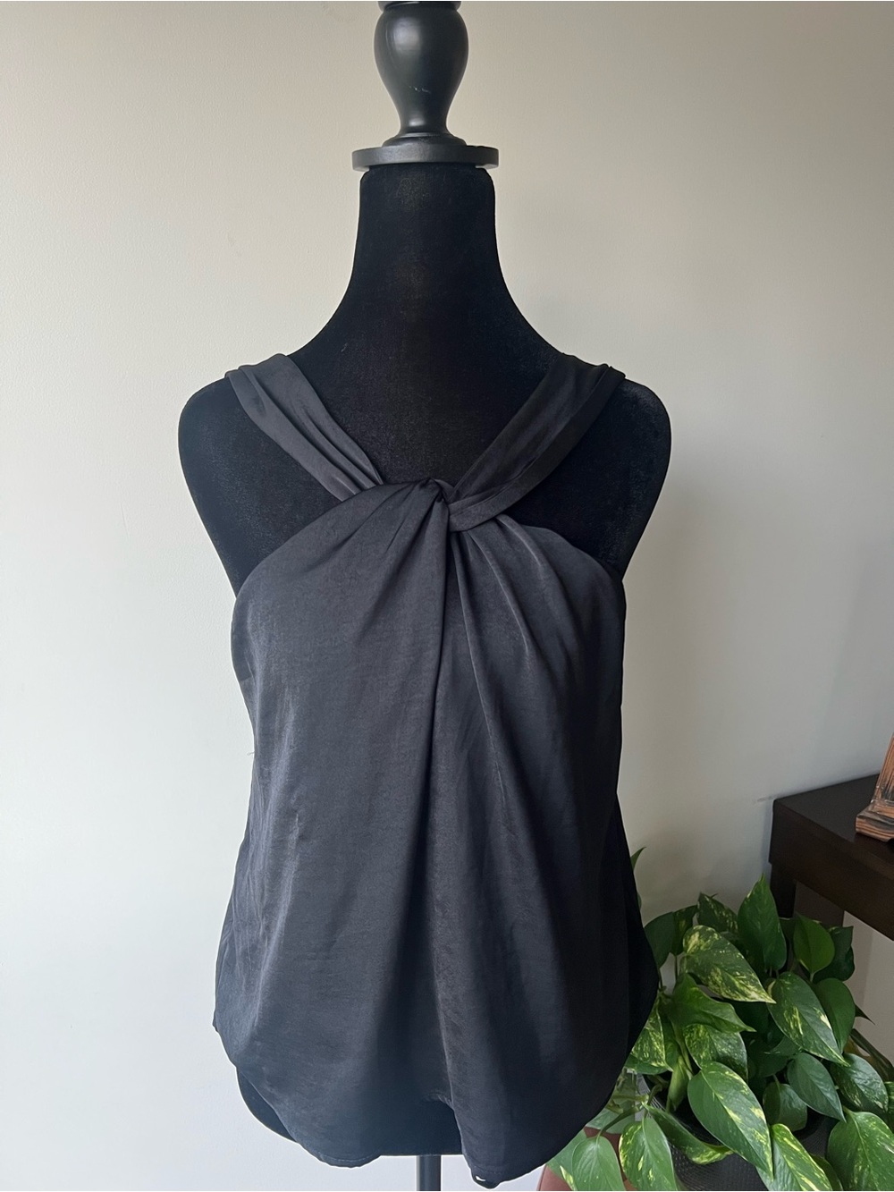 Allie Rose Knot-Detail Women's Camisole